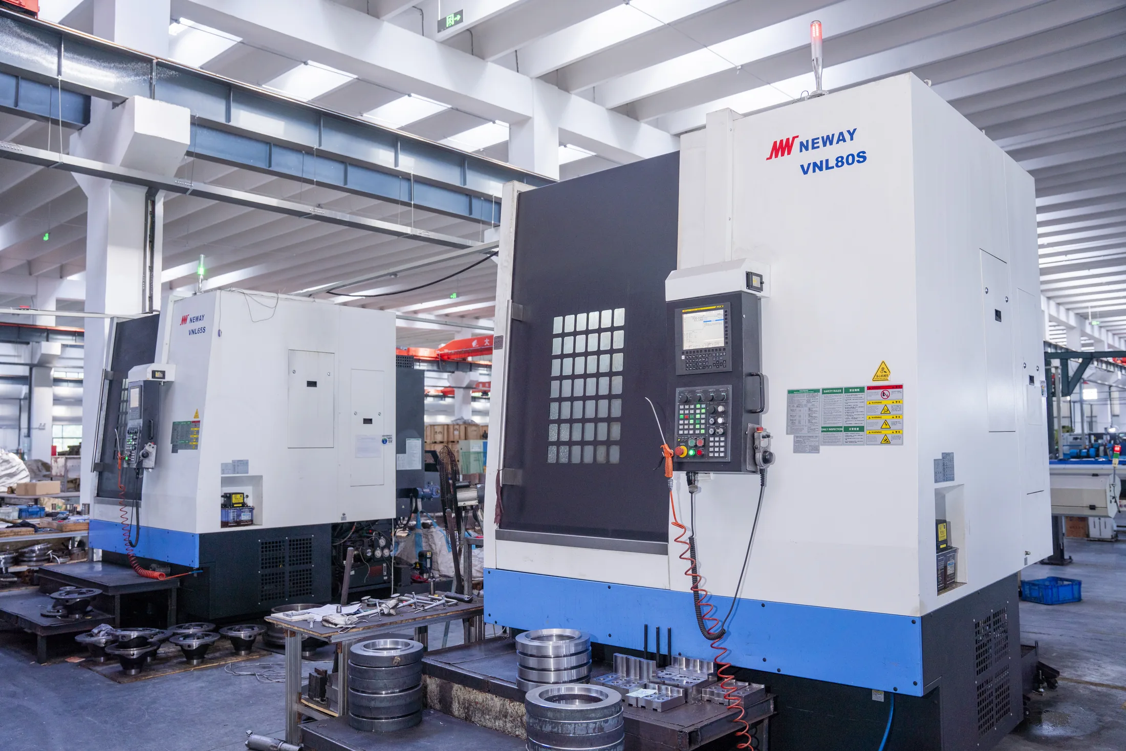 Neway VNL80S vertical CNC lathe