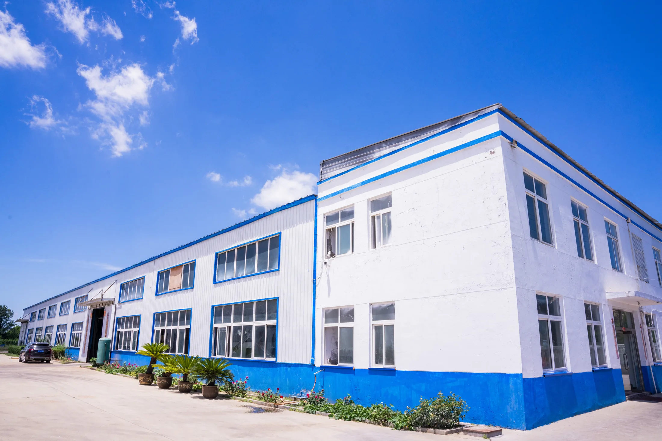 Workshop building